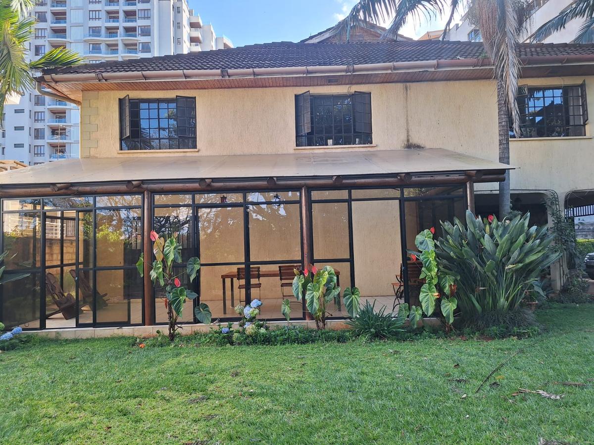 4 Bed Townhouse with En Suite in Westlands Area - 2