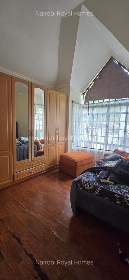 5 Bed Townhouse with En Suite at Lavington Green - 11