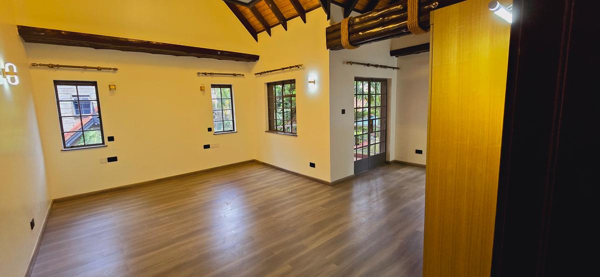 4 Bed House with En Suite at Othaya Road - 8