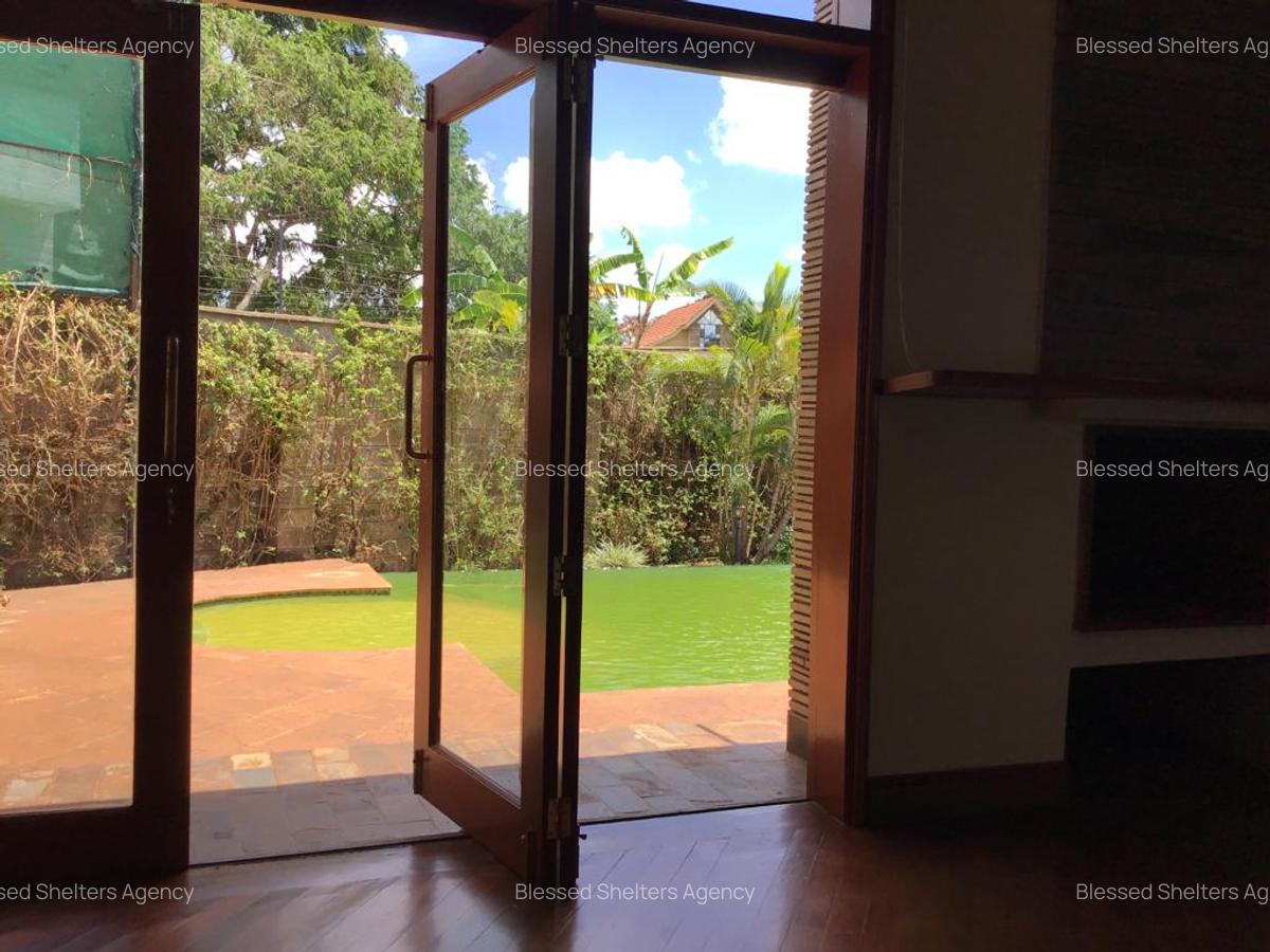 4 Bed House with En Suite in Runda - 13