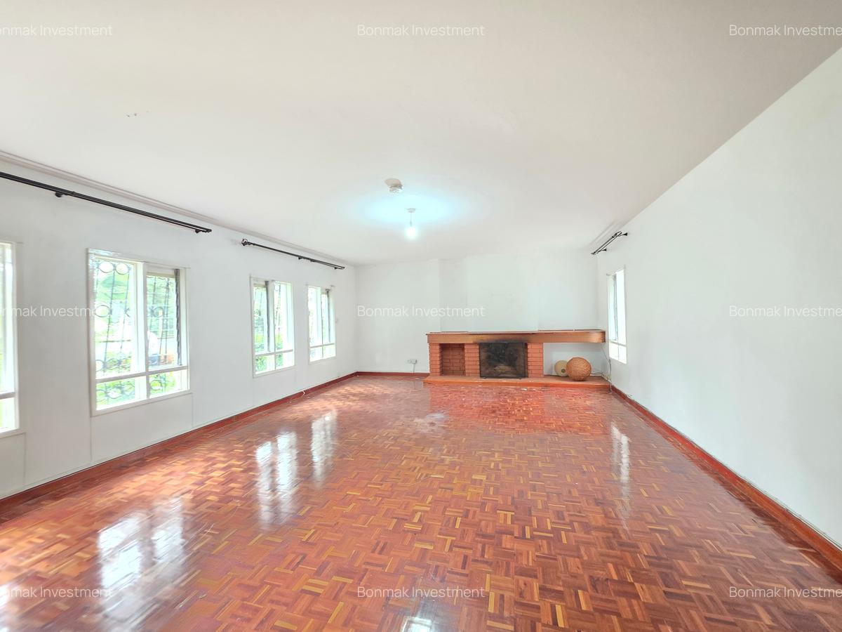 4 Bed House with En Suite at Lakeview Estate. - 6