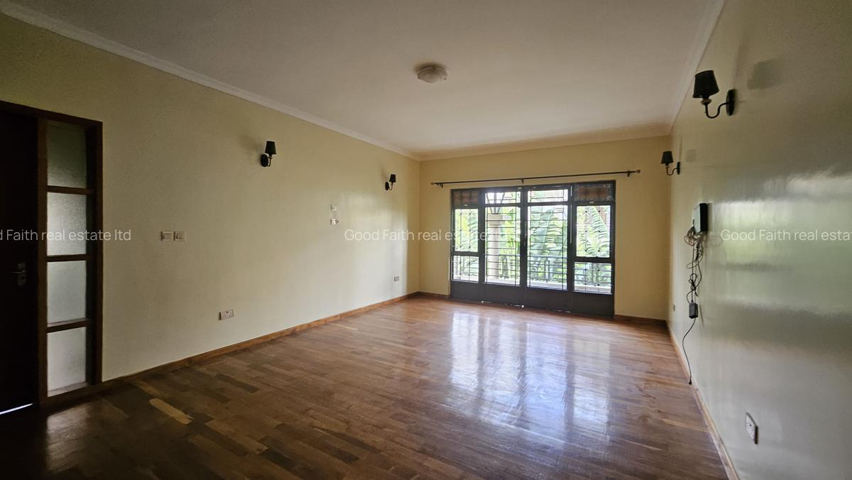 5 Bed Villa with En Suite in Runda - 7