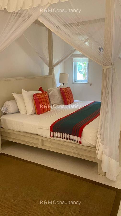 3 Bed Villa with En Suite in Watamu - 8