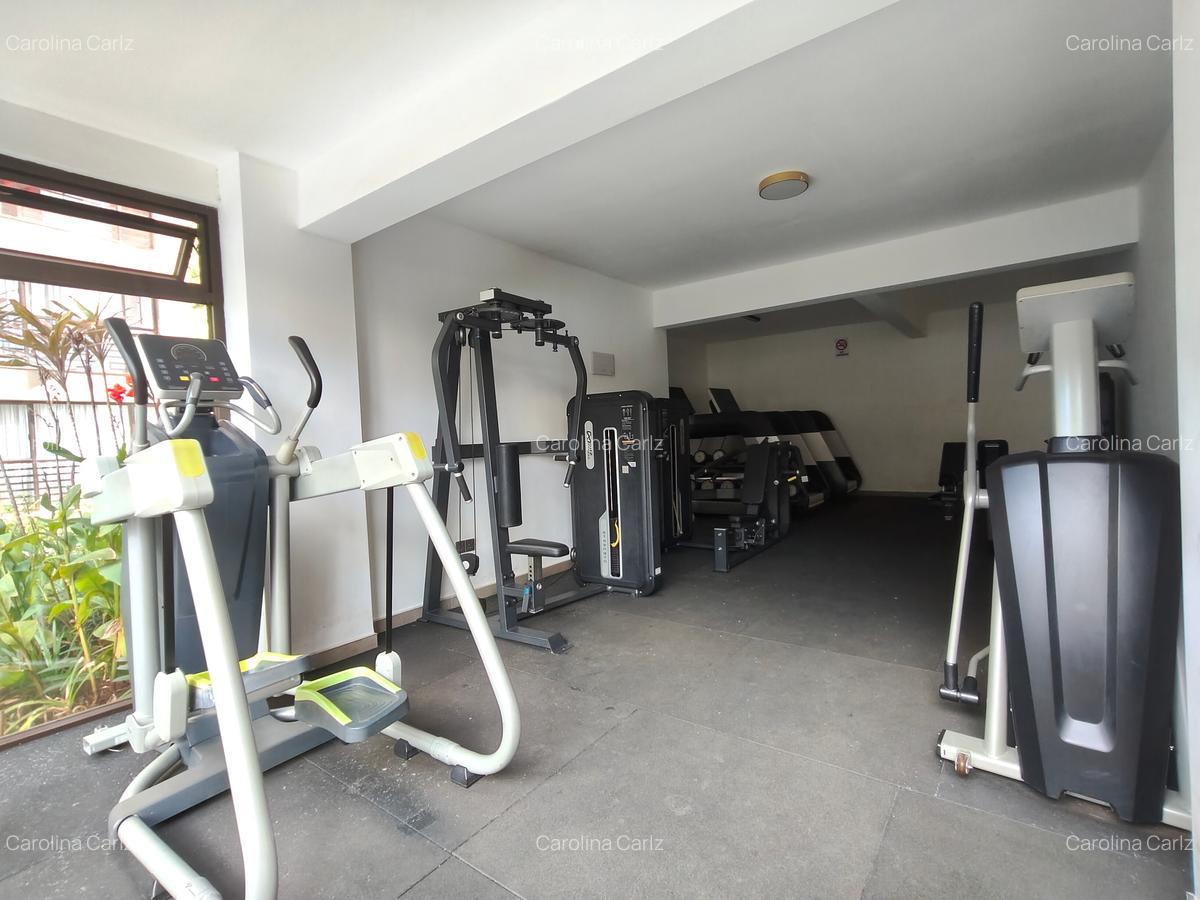 3 Bed Apartment with En Suite in Riverside - 3