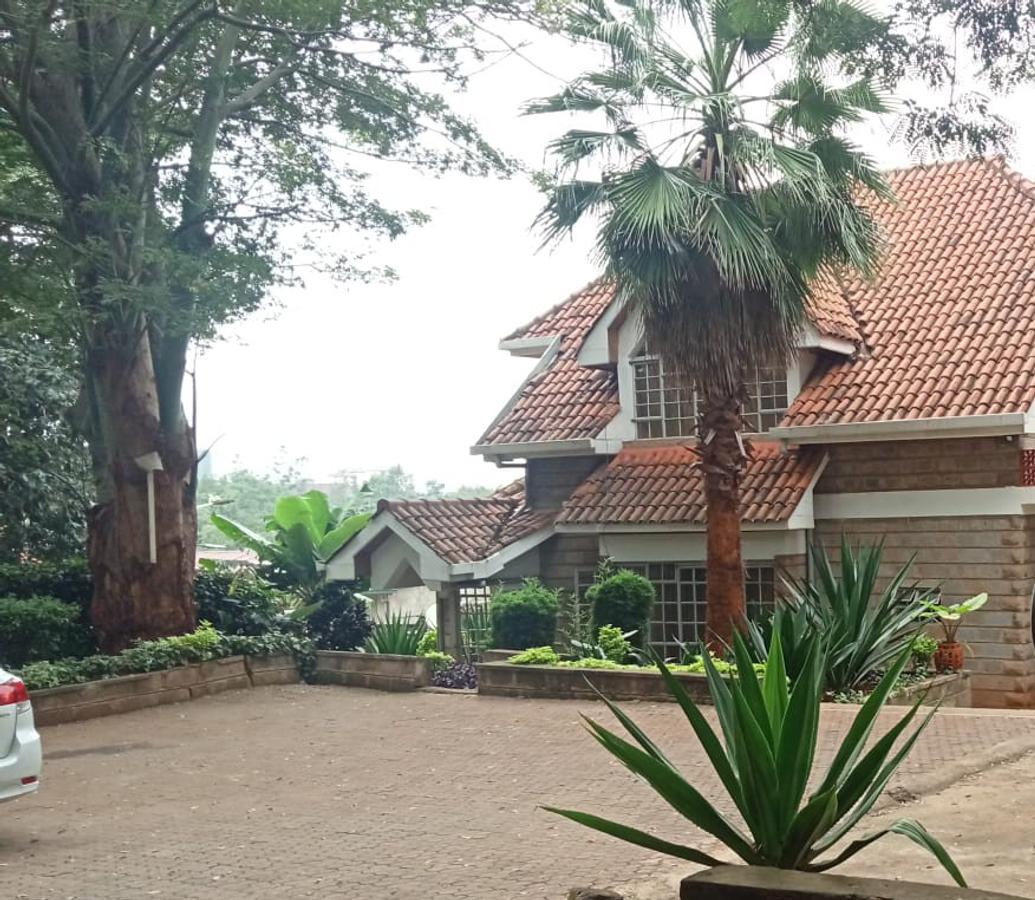 6 Bed House with En Suite in Muthaiga - 1