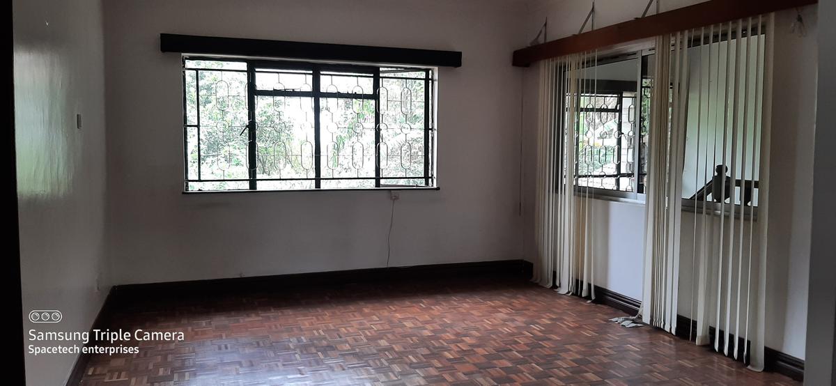 Commercial Property with Parking in Lavington - 6