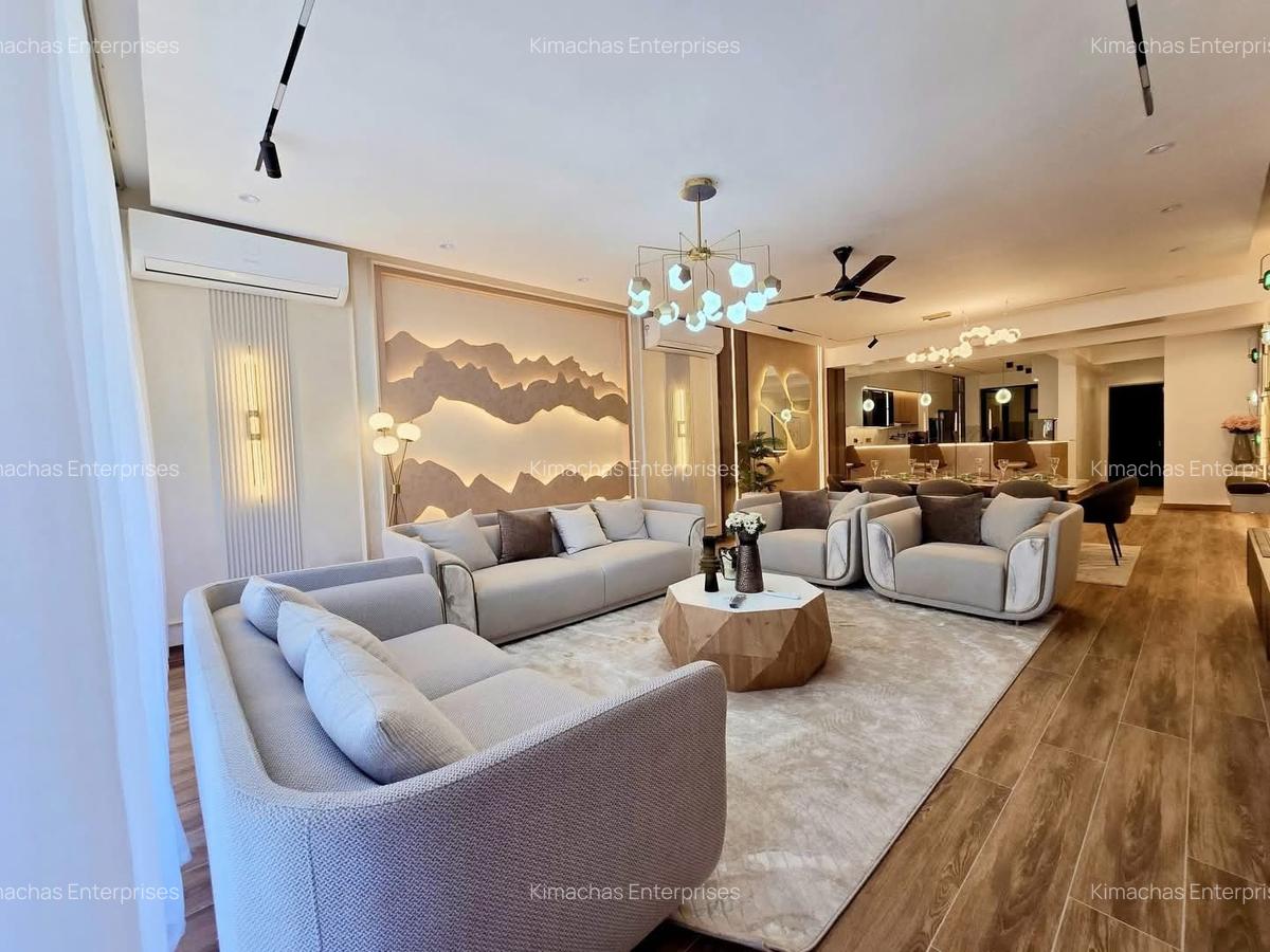 3 Bed Apartment with En Suite at Links Road - 2