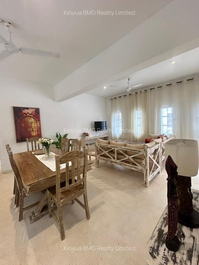 Serviced 2 Bed Apartment with En Suite in Malindi - 4