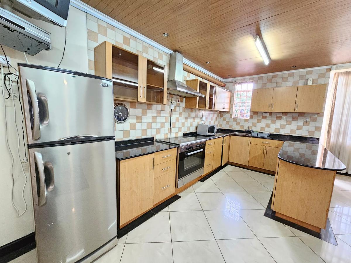 3 Bed House with En Suite in Runda - 8