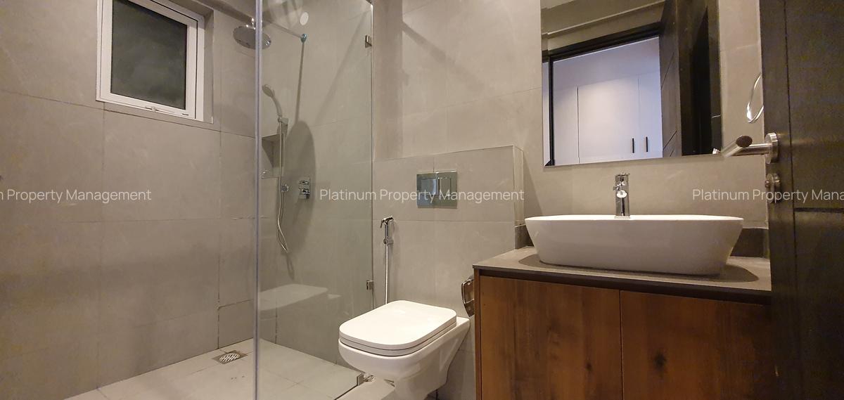 3 Bed Apartment with En Suite in General Mathenge - 9