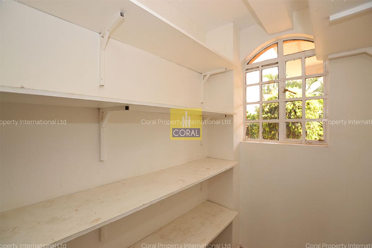 4 Bed Apartment in Muthaiga - 9