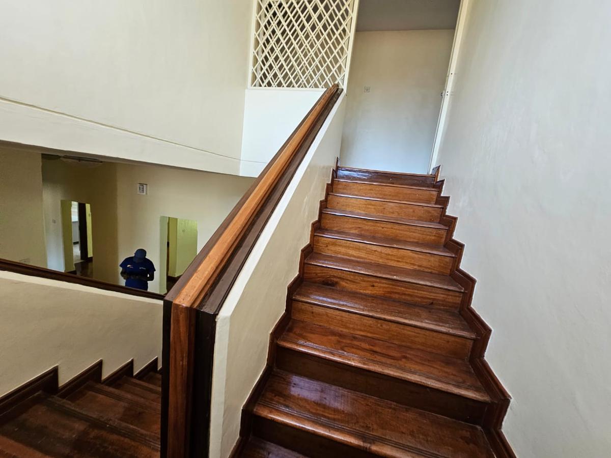 4 Bed House with En Suite in Runda - 13