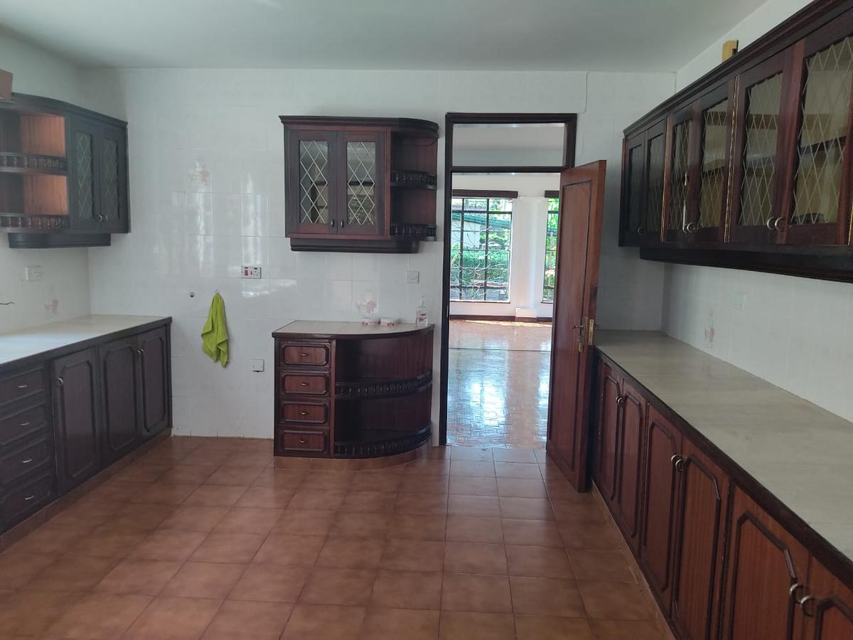 4 Bed Townhouse with En Suite in Kitisuru - 3