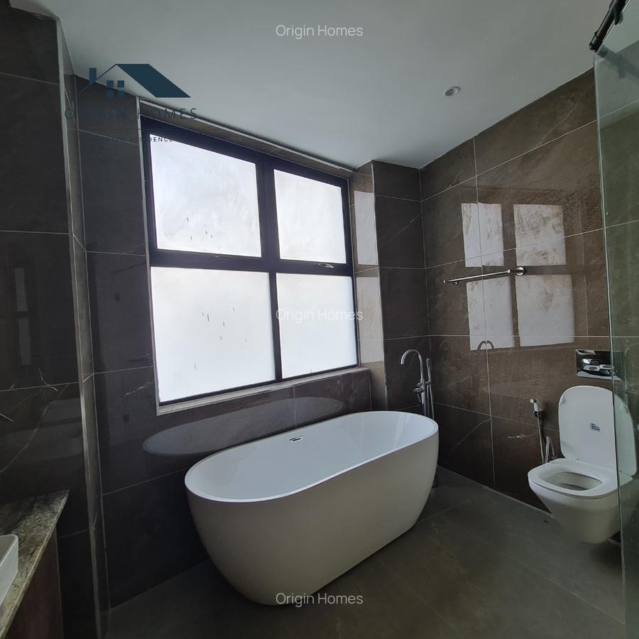 3 Bed Apartment with En Suite at Riverside Drive - 8