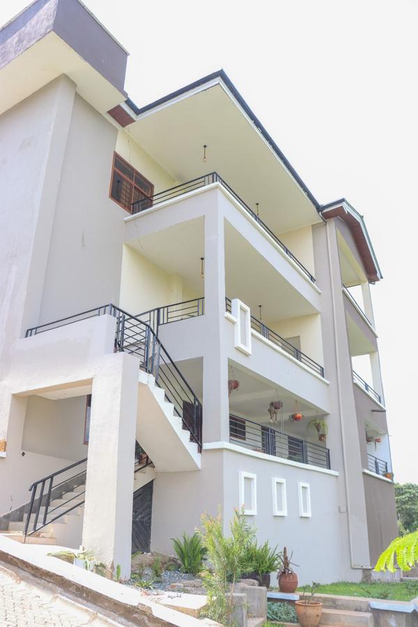 3 Bed Townhouse with En Suite at Gataka Road - 8