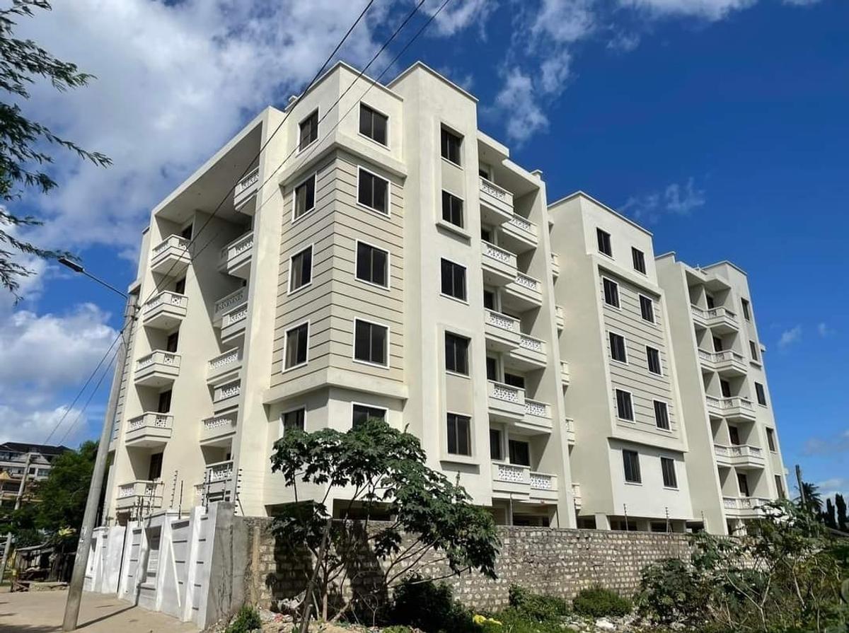 2 Bed Apartment with En Suite at Mtambo Road - 3