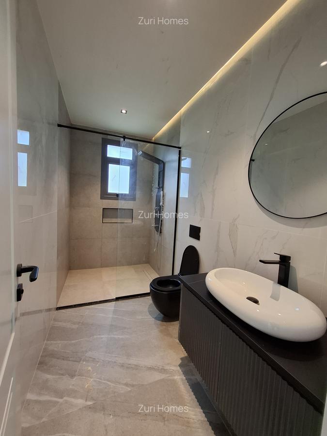 5 Bed Townhouse with En Suite in Lavington - 13