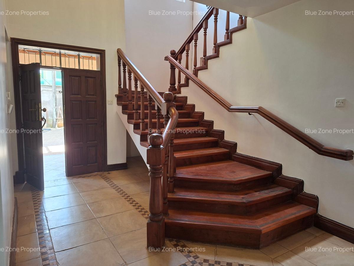 5 Bed House with En Suite at Off Runda Grove - 3