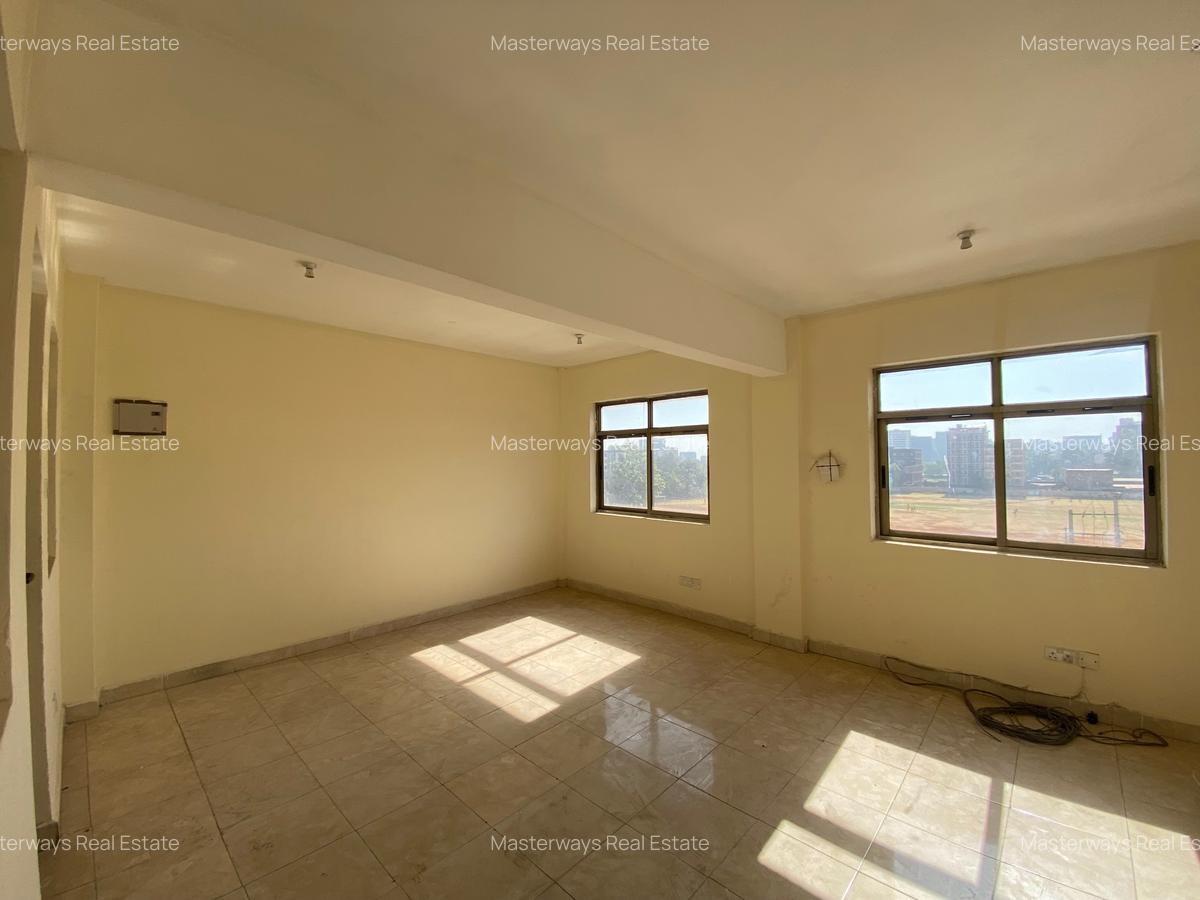 500 ft² Office with Service Charge Included at Park Road - 3