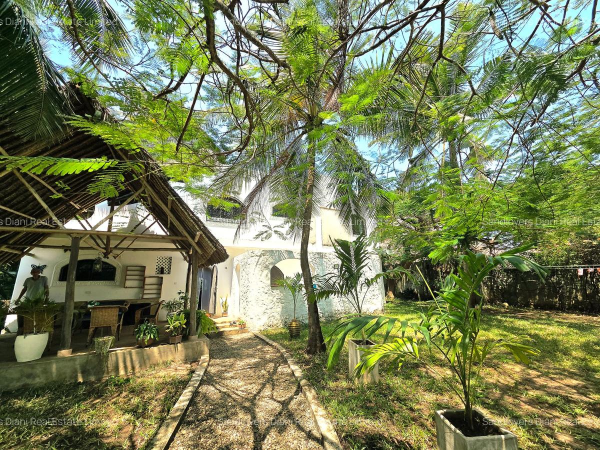 3 Bed Villa with En Suite in Diani - 8
