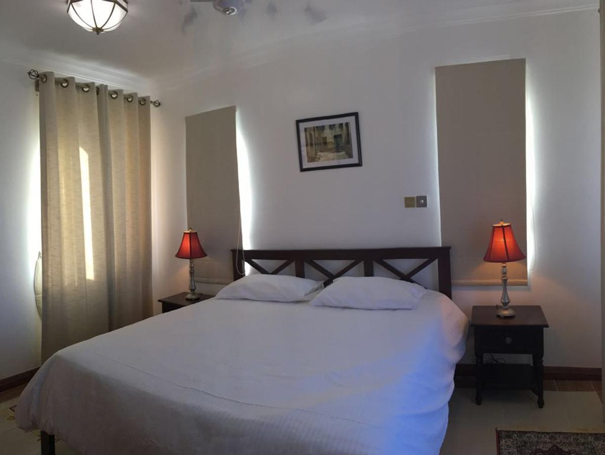 Furnished 1 Bed Apartment with Swimming Pool at Links Road - 8