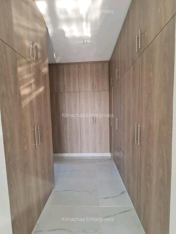 3 Bed Apartment with En Suite at Moyne Drive Nyali - 12