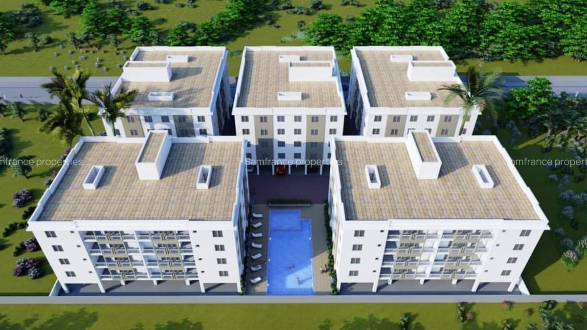 Serviced 3 Bed Apartment with En Suite at Links Road - 12