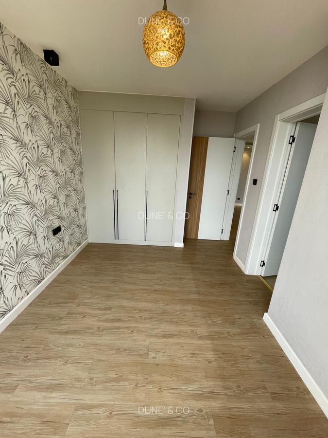 3 Bed Apartment with En Suite in Westlands Area - 10