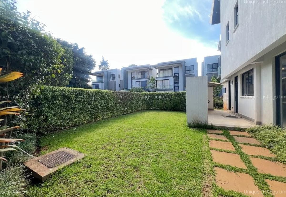 4 Bed Villa with En Suite in Lavington - 3