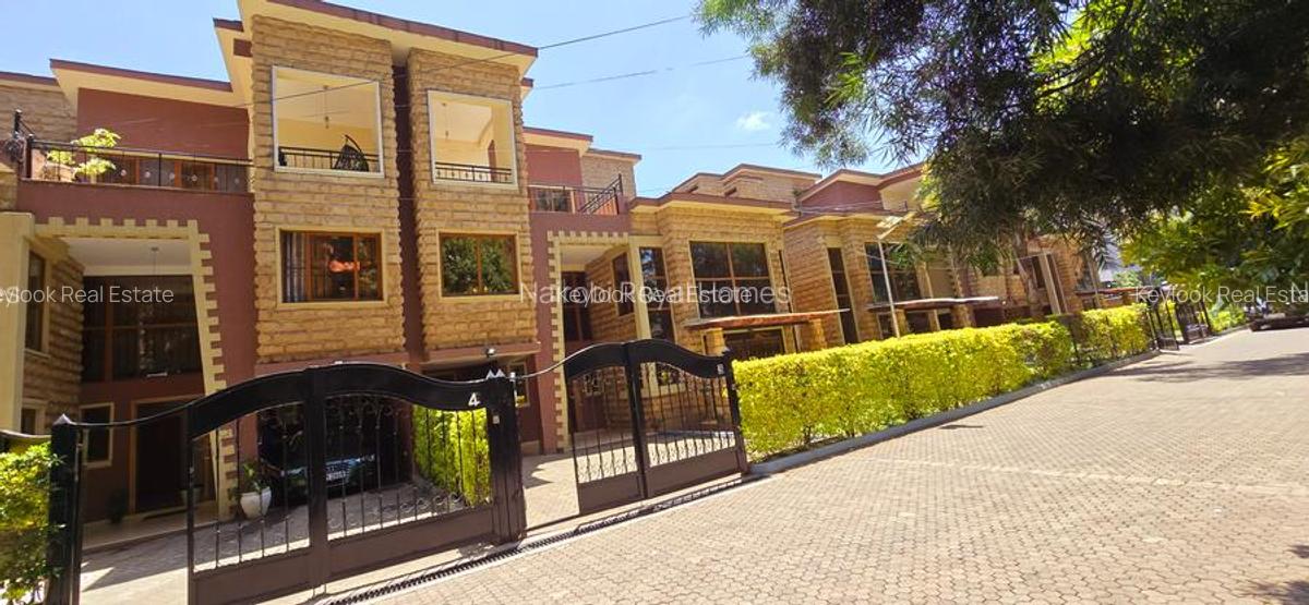 5 Bed Townhouse with En Suite at Lavington Green - 1