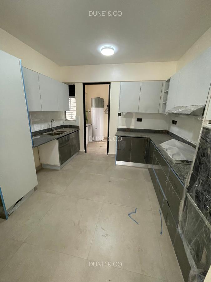 3 Bed Apartment with En Suite in Westlands Area - 8