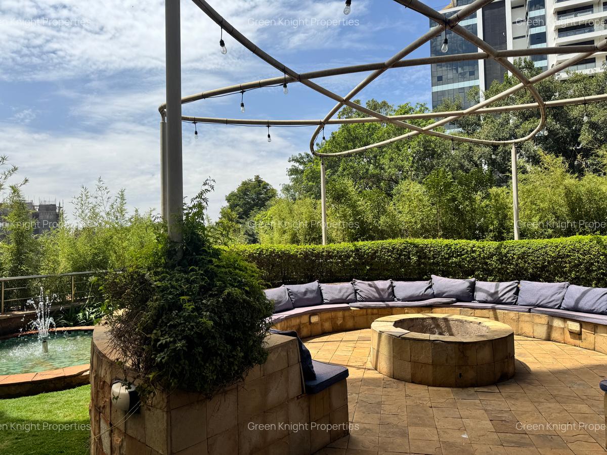 Serviced 2 Bed Apartment with En Suite in Westlands Area - 13