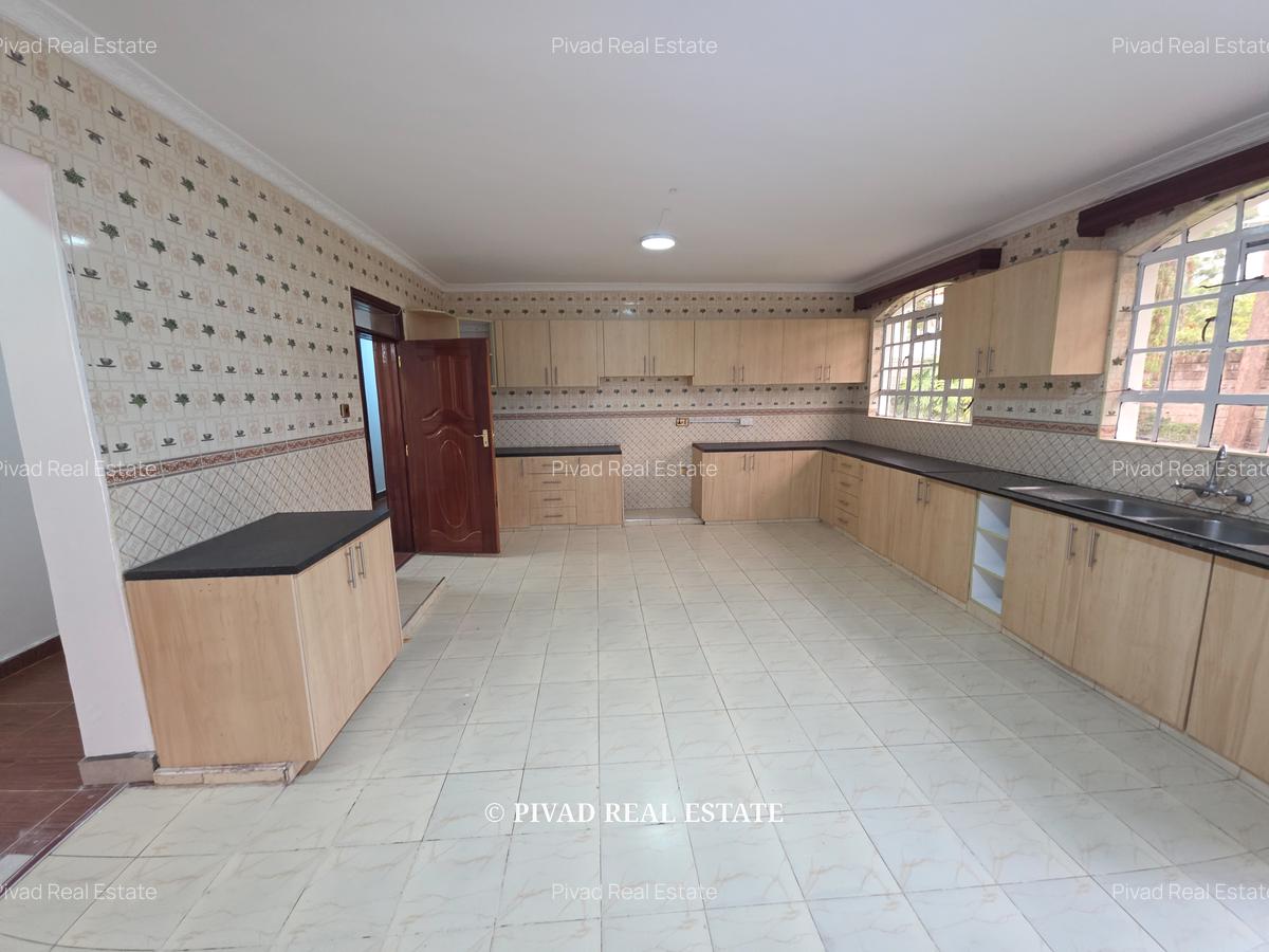 5 Bed House with Garden in Runda - 17