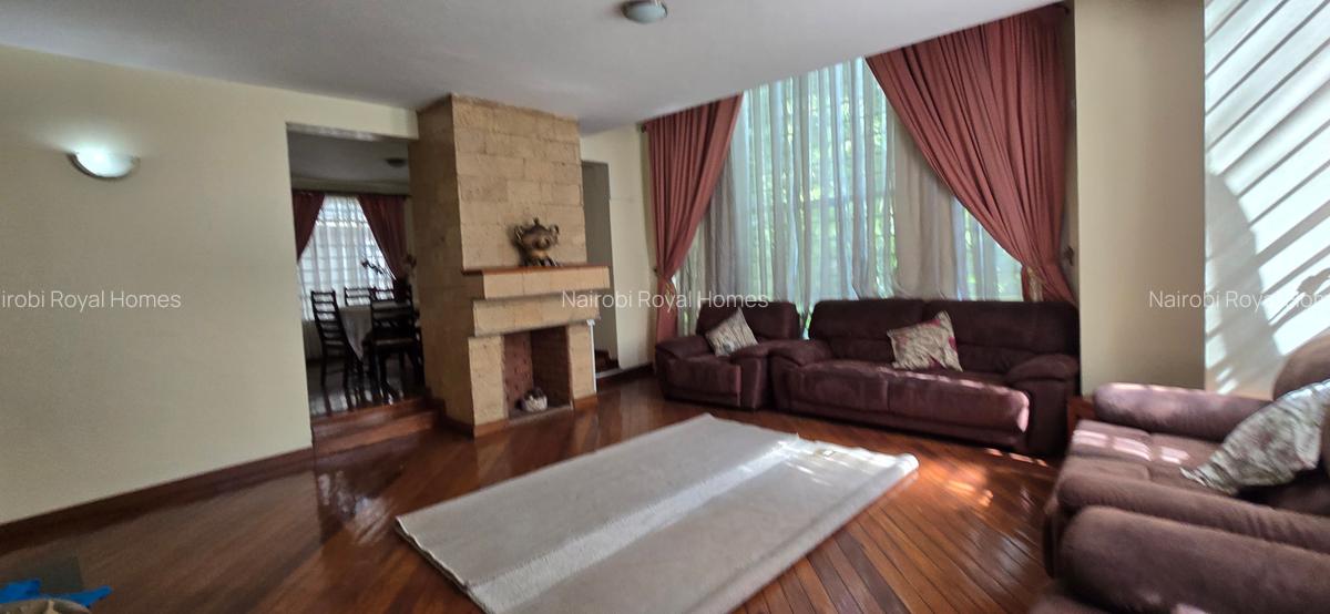 5 Bed Townhouse with En Suite at Lavington Green - 11