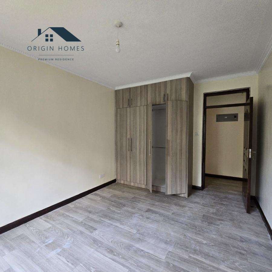 3 Bed Apartment with En Suite at Lavington - 14