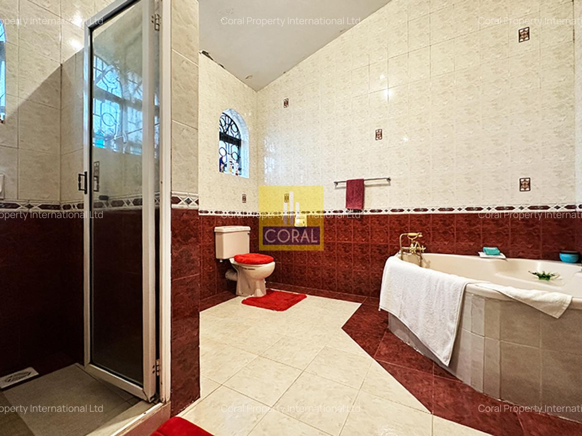 5 Bed Townhouse in Westlands Area - 12