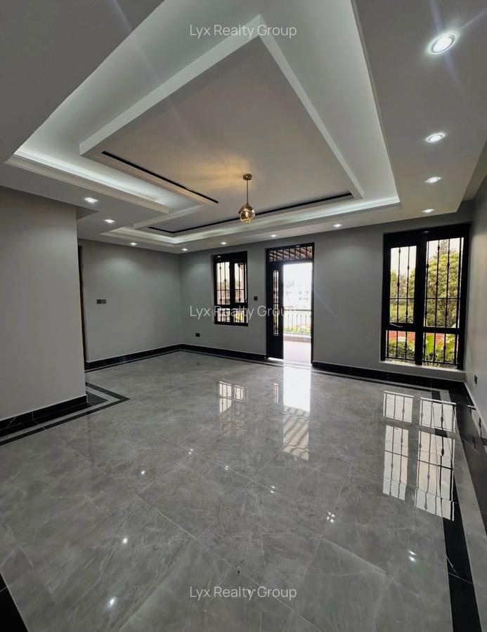 5 Bed Villa with En Suite in Runda - 13