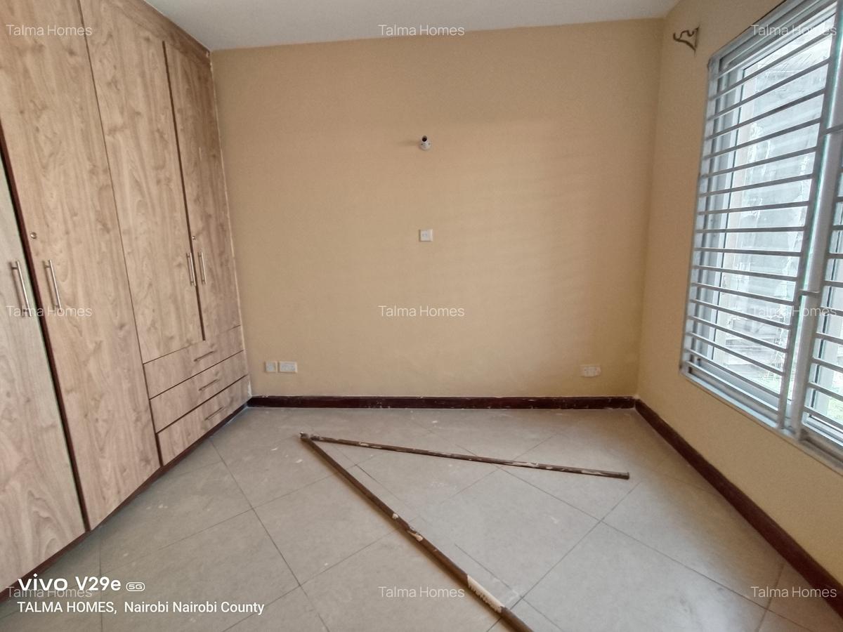 3 Bed Apartment with En Suite at 4Th Parklands - 10