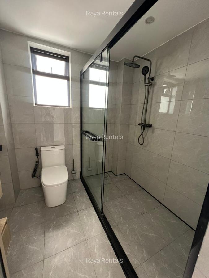 3 Bed Apartment with En Suite at Riverside Drive - 15