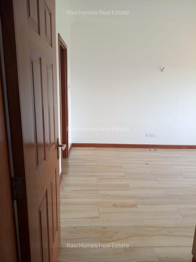 2 Bed Apartment with En Suite in Westlands Area - 17