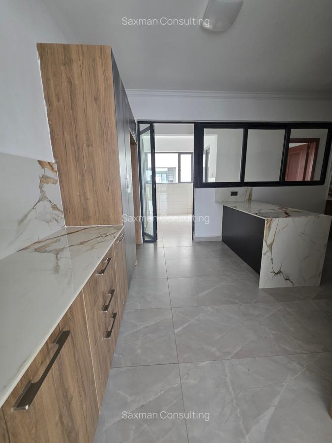 3 Bed Apartment with En Suite in Kileleshwa - 11