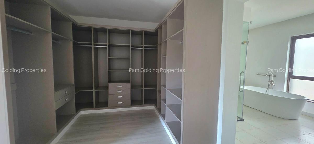 5 Bed House with En Suite in Karen - 14