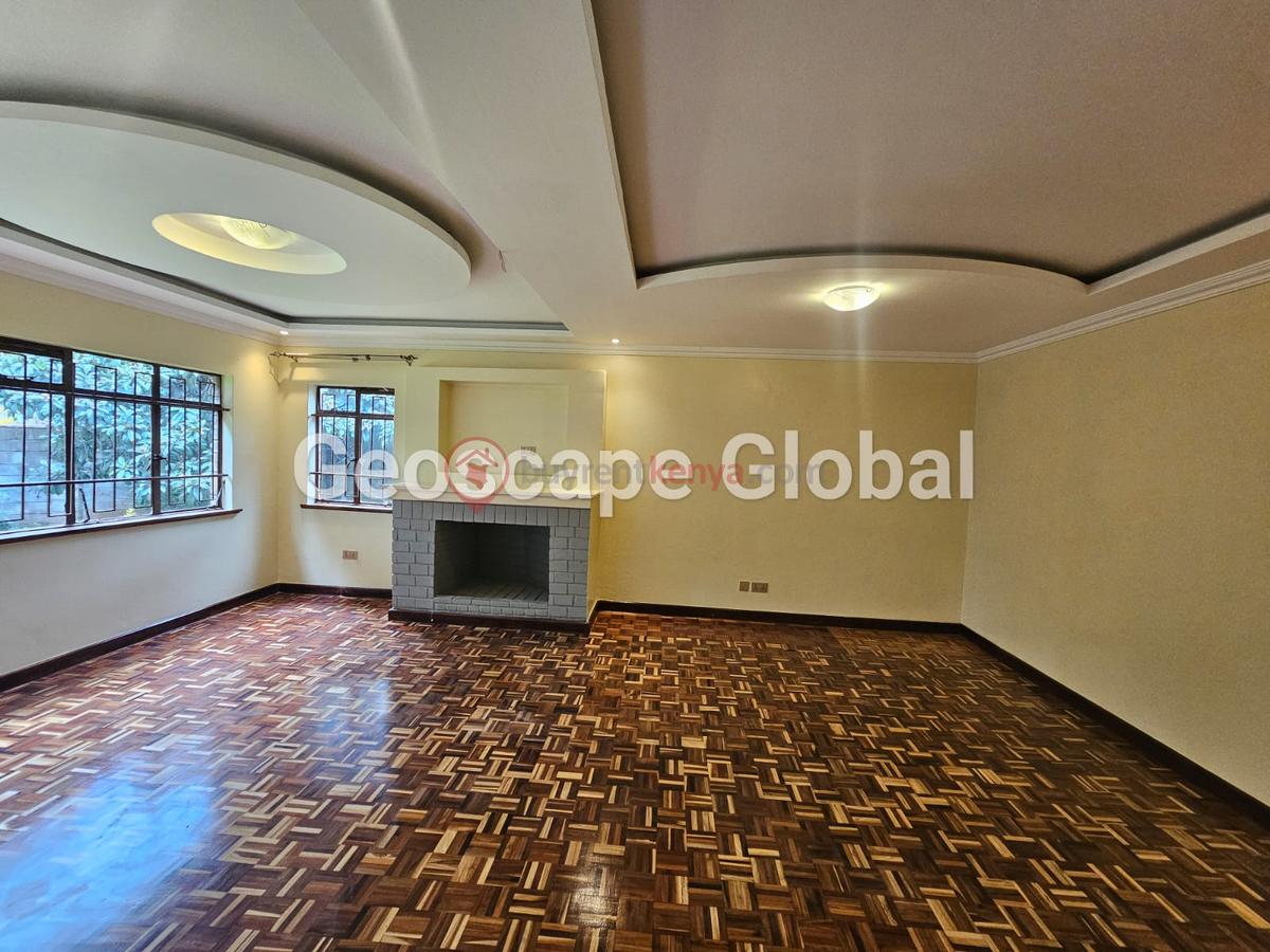 4 Bed Townhouse with En Suite in Spring Valley - 6