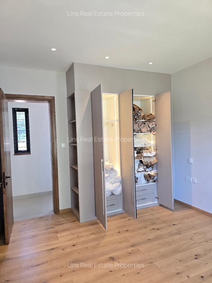 4 Bed Townhouse with En Suite in Loresho - 17