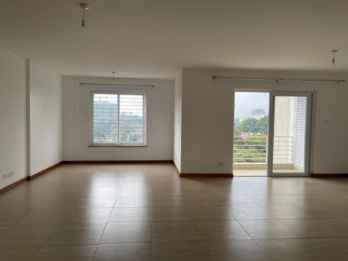 3 Bed Apartment with En Suite at Lavington - 14