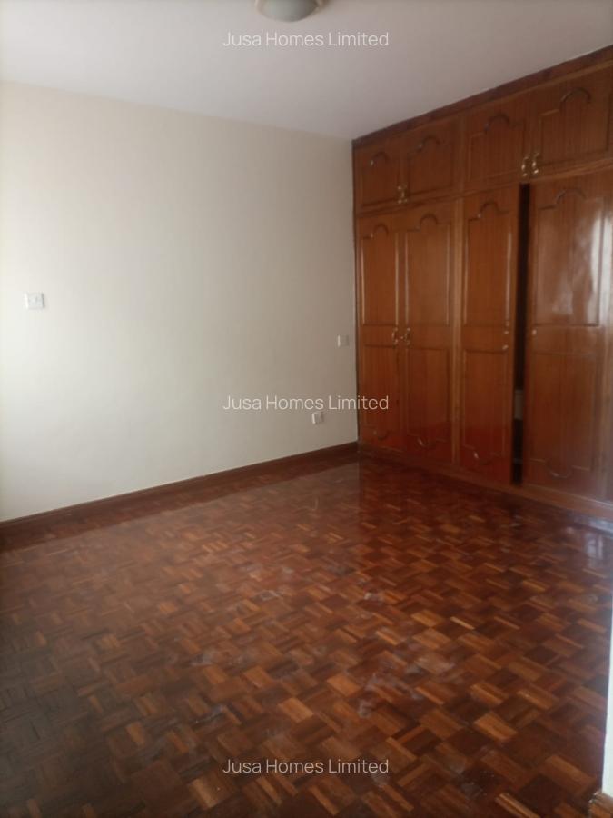 4 Bed Villa in Spring Valley - 10