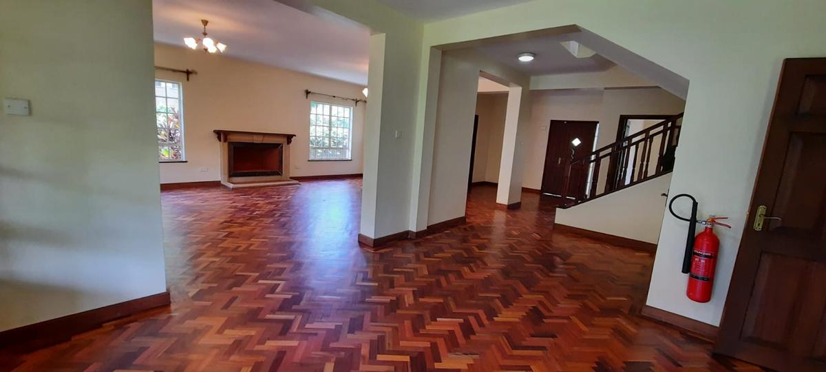 5 Bed Townhouse with En Suite in Lavington - 7