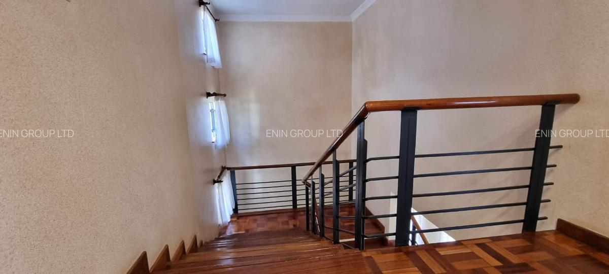 4 Bed Townhouse with En Suite at Lavington Mall - 14