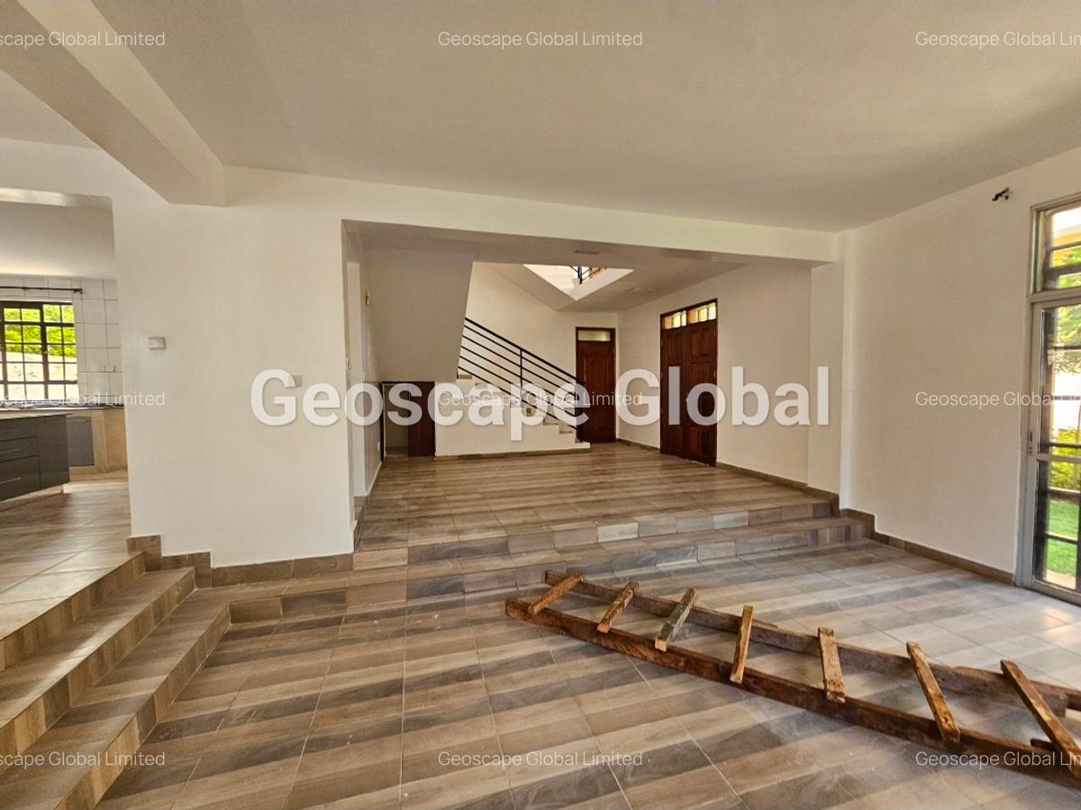 5 Bed House with En Suite in Kyuna - 7