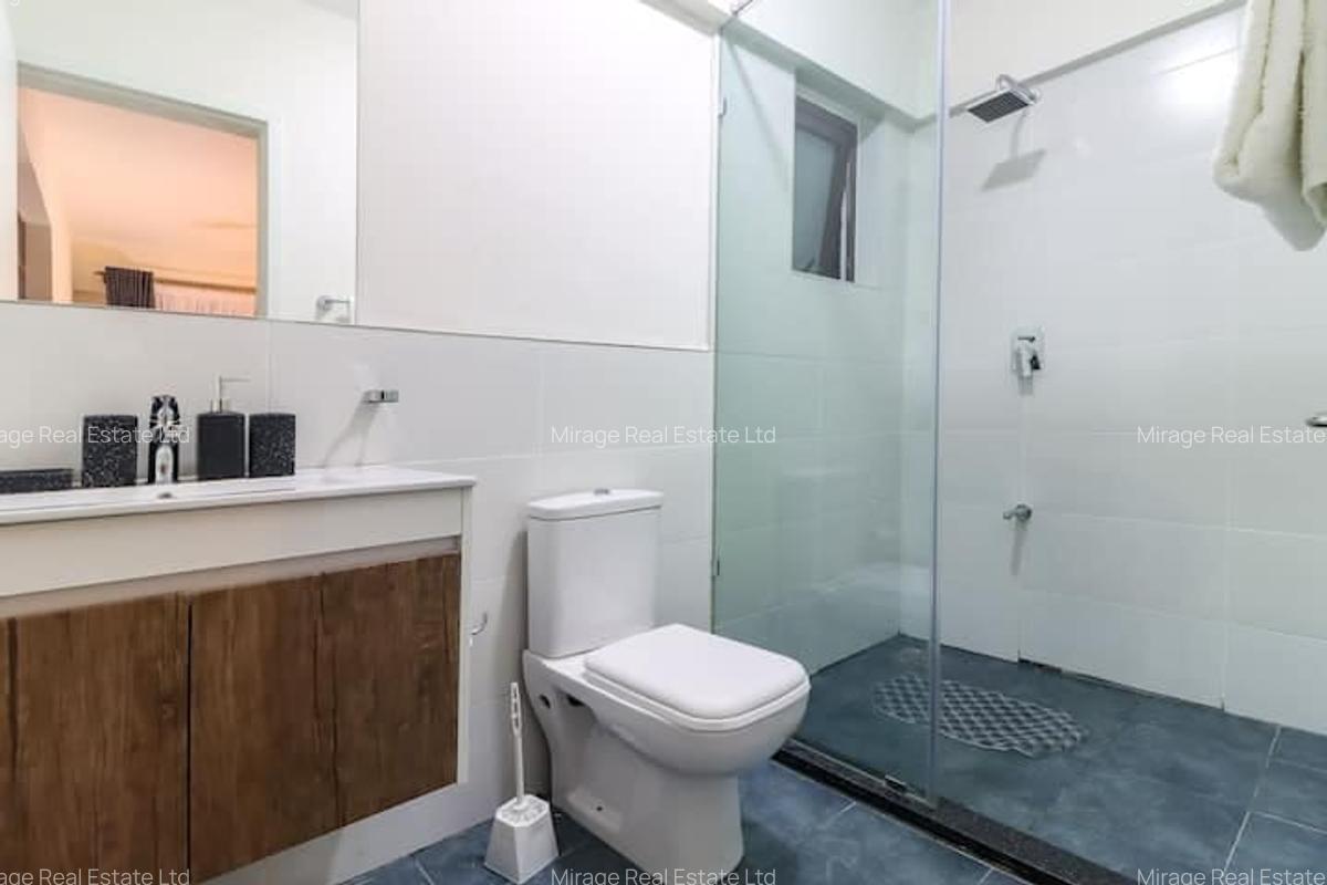 3 Bed Apartment with Swimming Pool in Garden Estate - 15